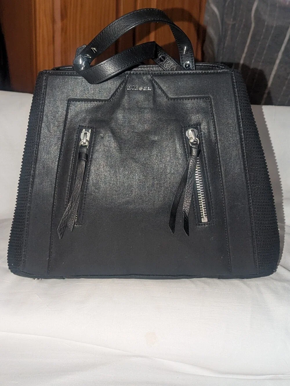 Diesel Le Zipper Le Tracy Tote Black Denim Leather Details